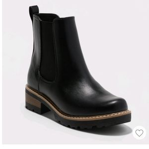 Universal Thread Celina Chelsea Boots